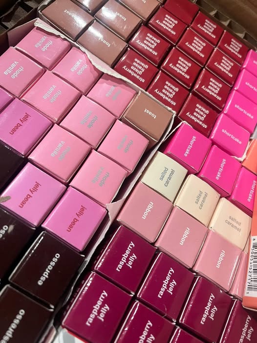 Rhode Peptide Lip Tint